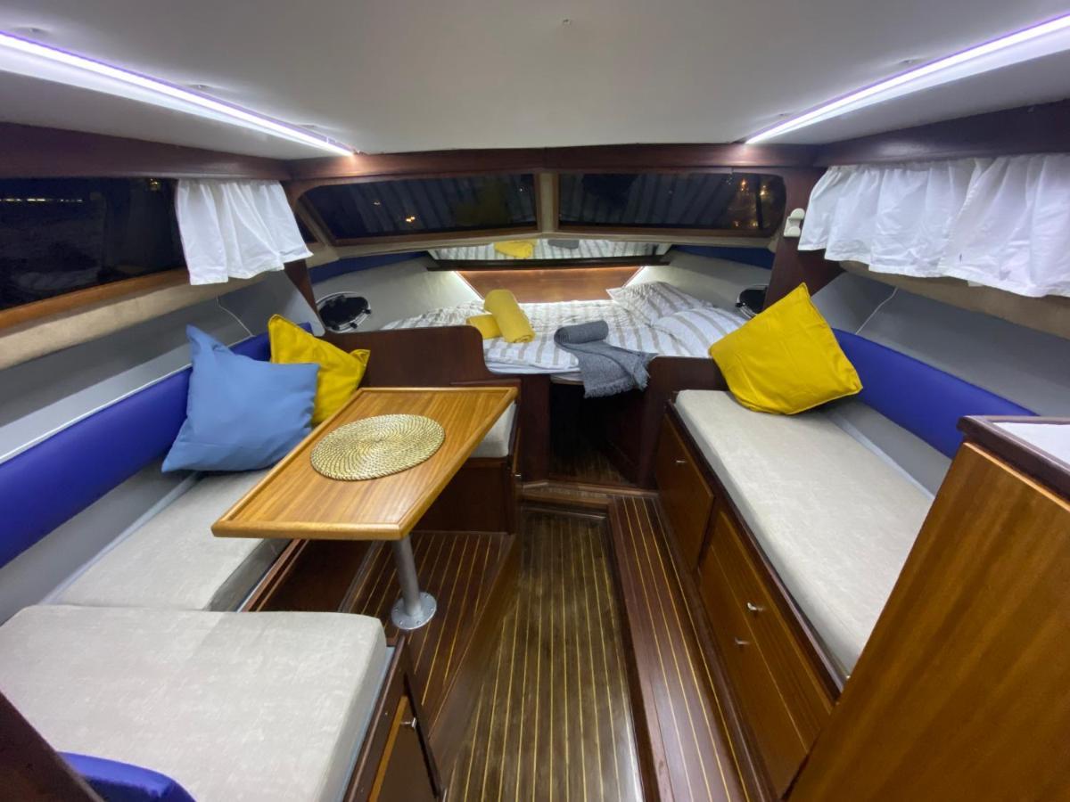 Laura Boat Sant Adria de Besos Exterior foto